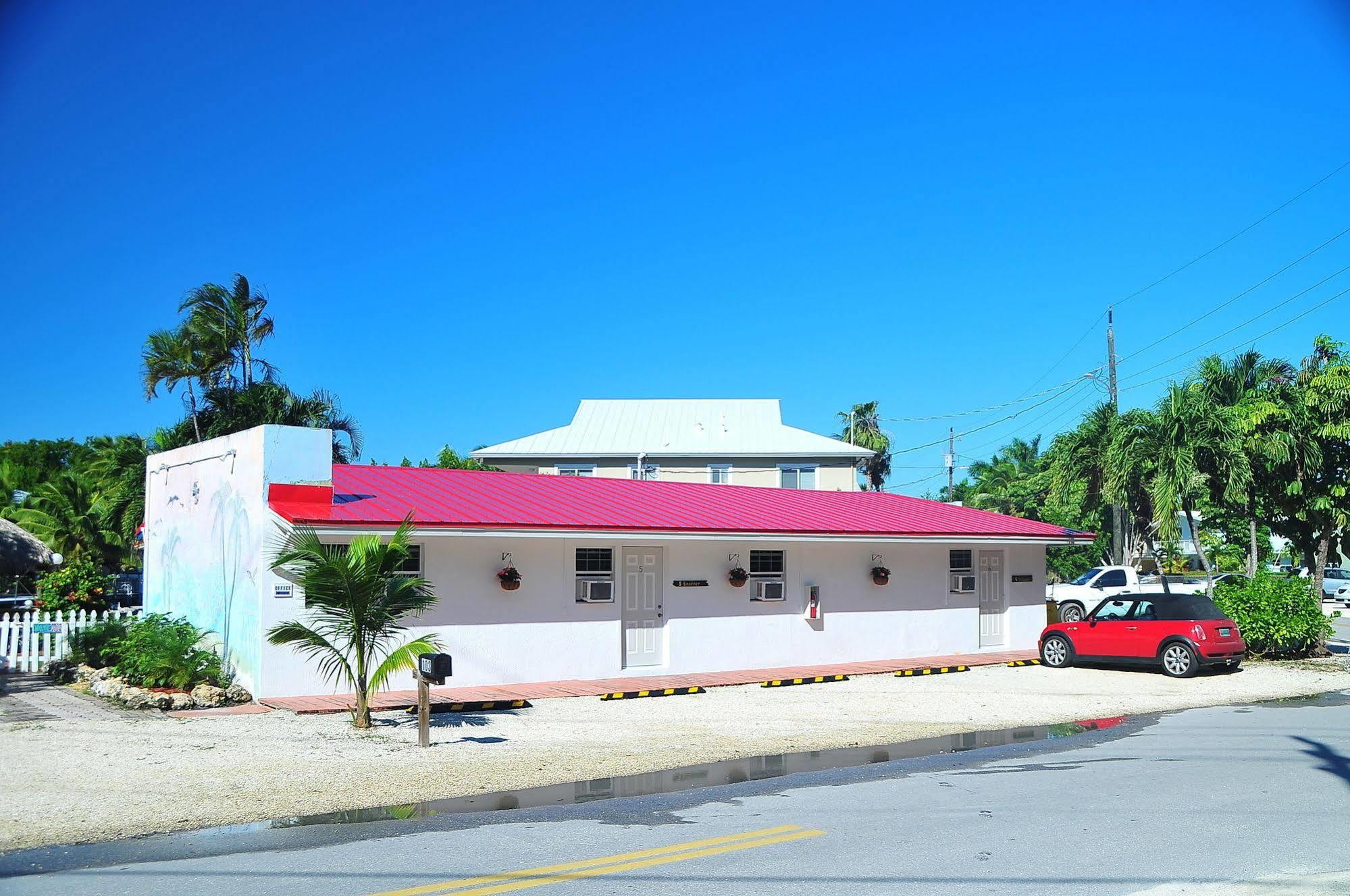 Conch On Inn Motel Tavernier Exterior photo